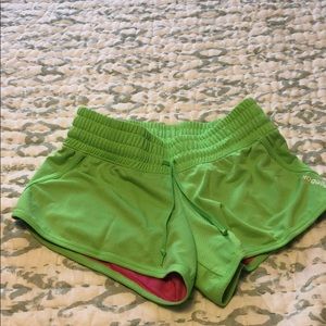 Reebok running short play dry